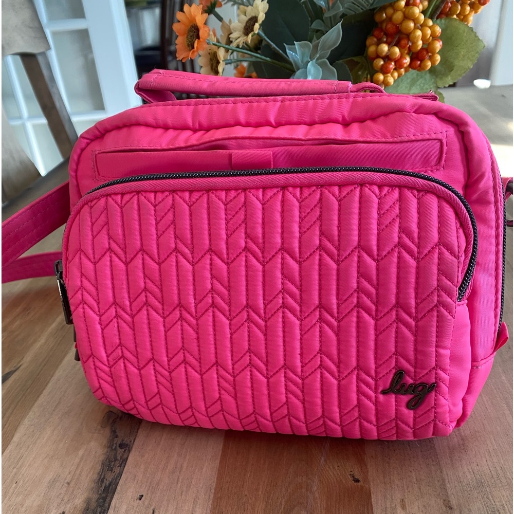 Lug Mini Ranger, EUC, hot pink.